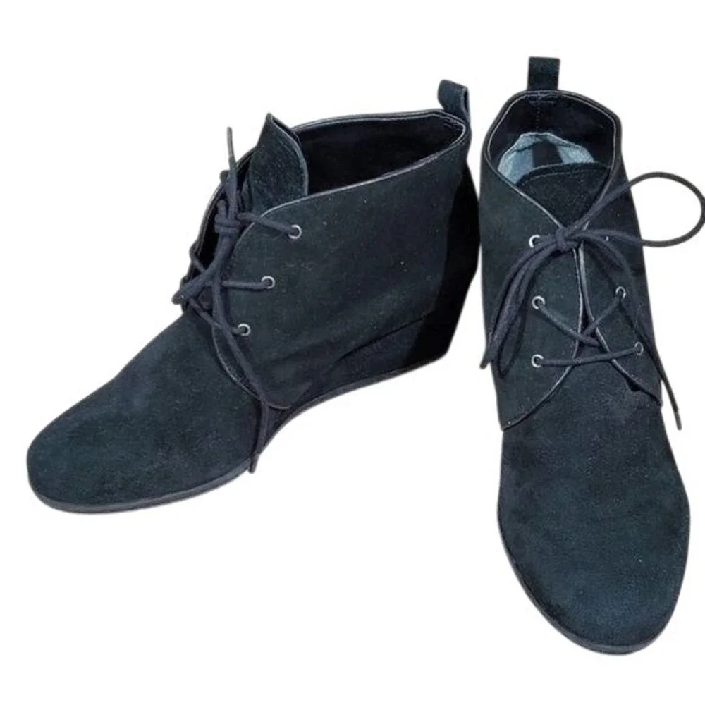 FRANCO Sarto Annabelle black‎ suede lace up Wedge Comfy Botties boots size 10